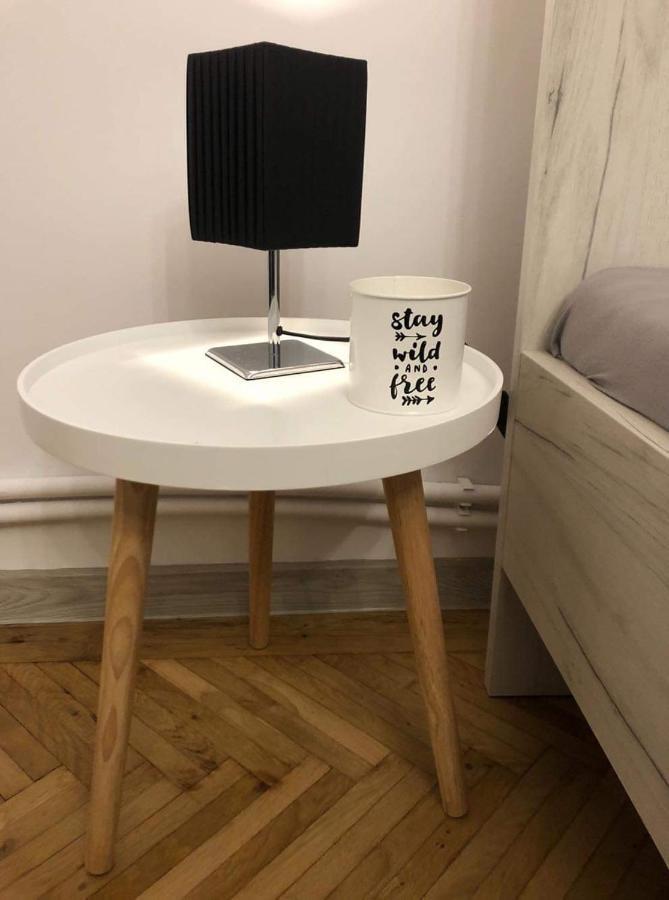 Vinyl'S Place Brasov Bagian luar foto